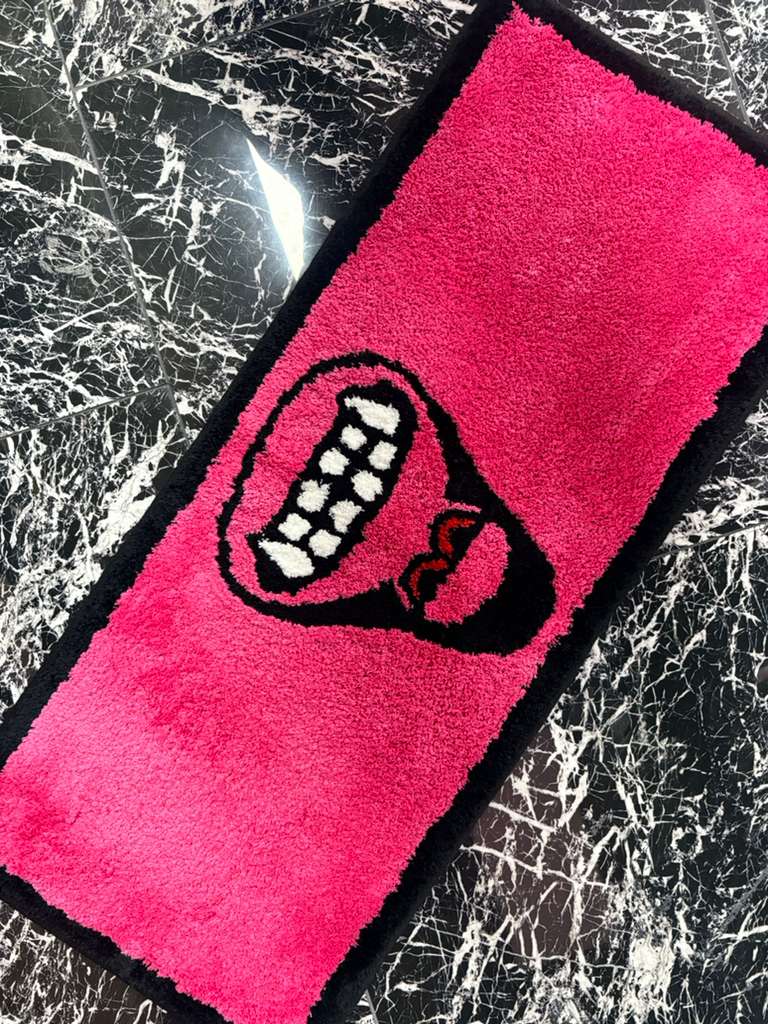 Ape Kiss Runner Rug