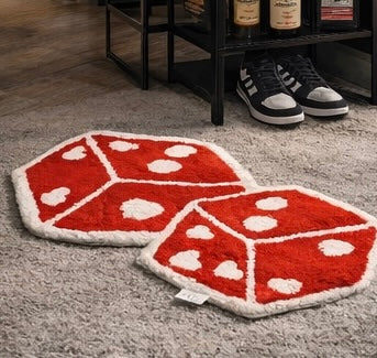 Dice Tuffted